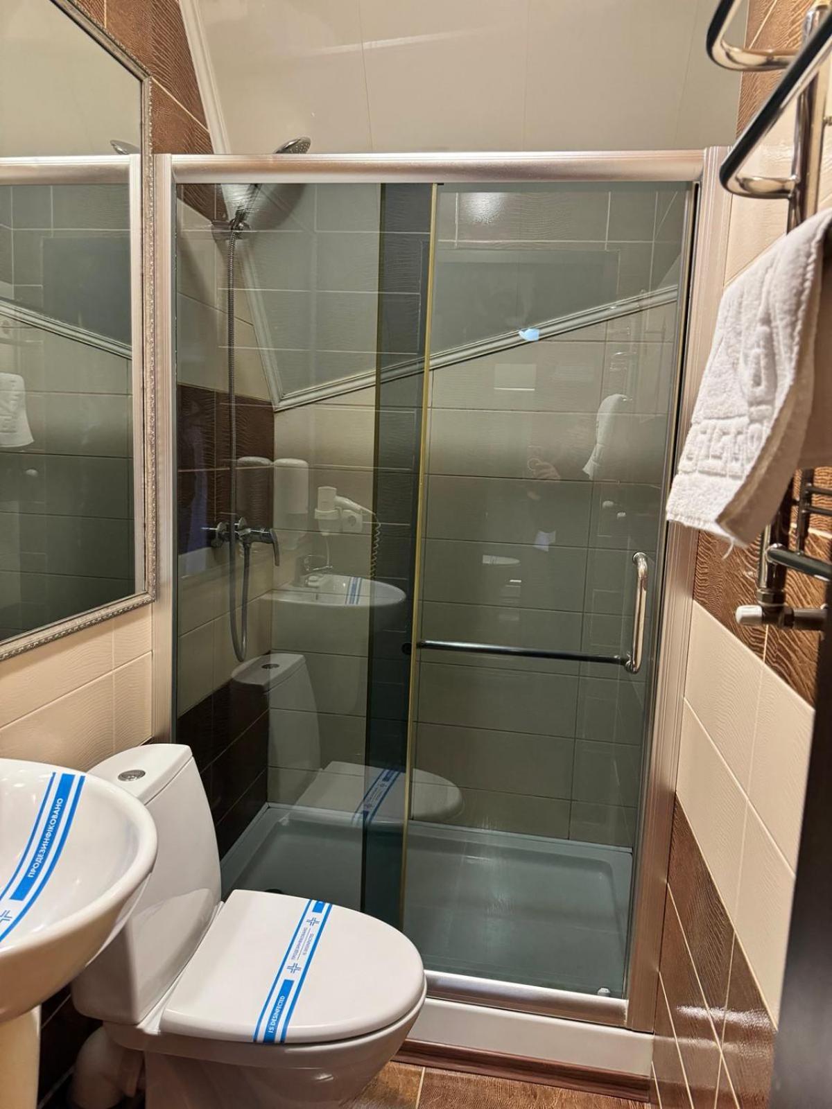 Hotel Veles Zolotonosha Eksteriør billede