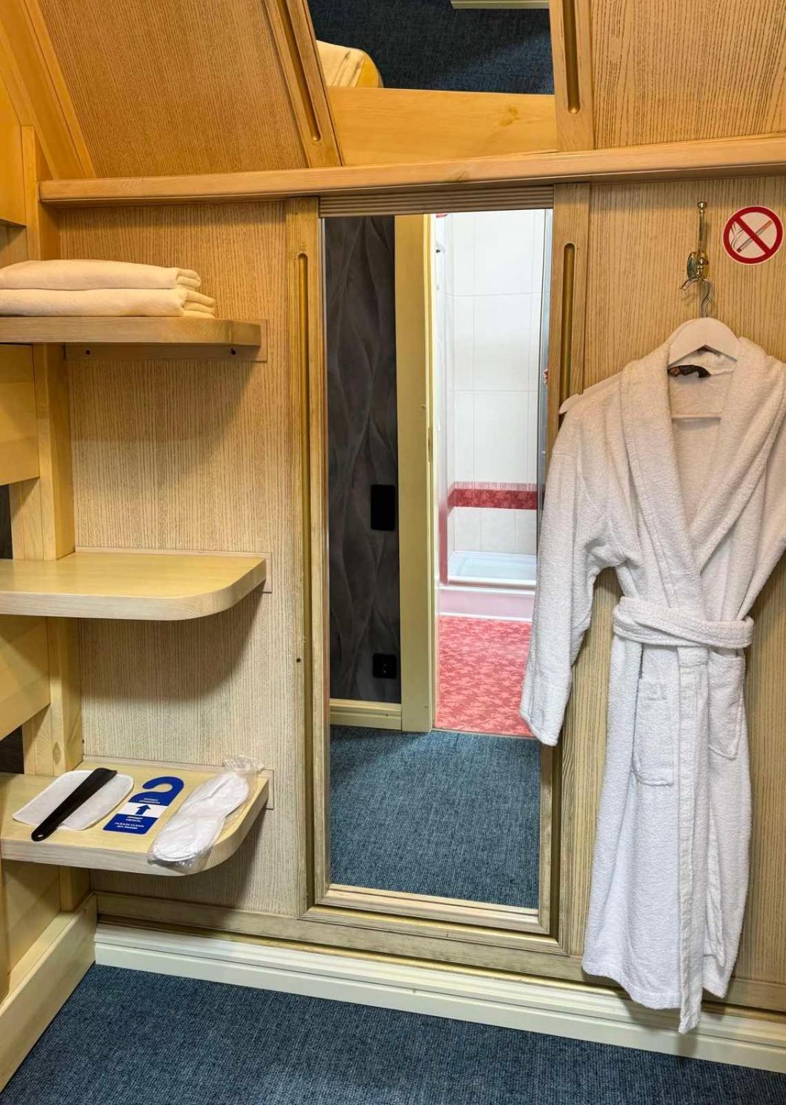 Hotel Veles Zolotonosha Eksteriør billede