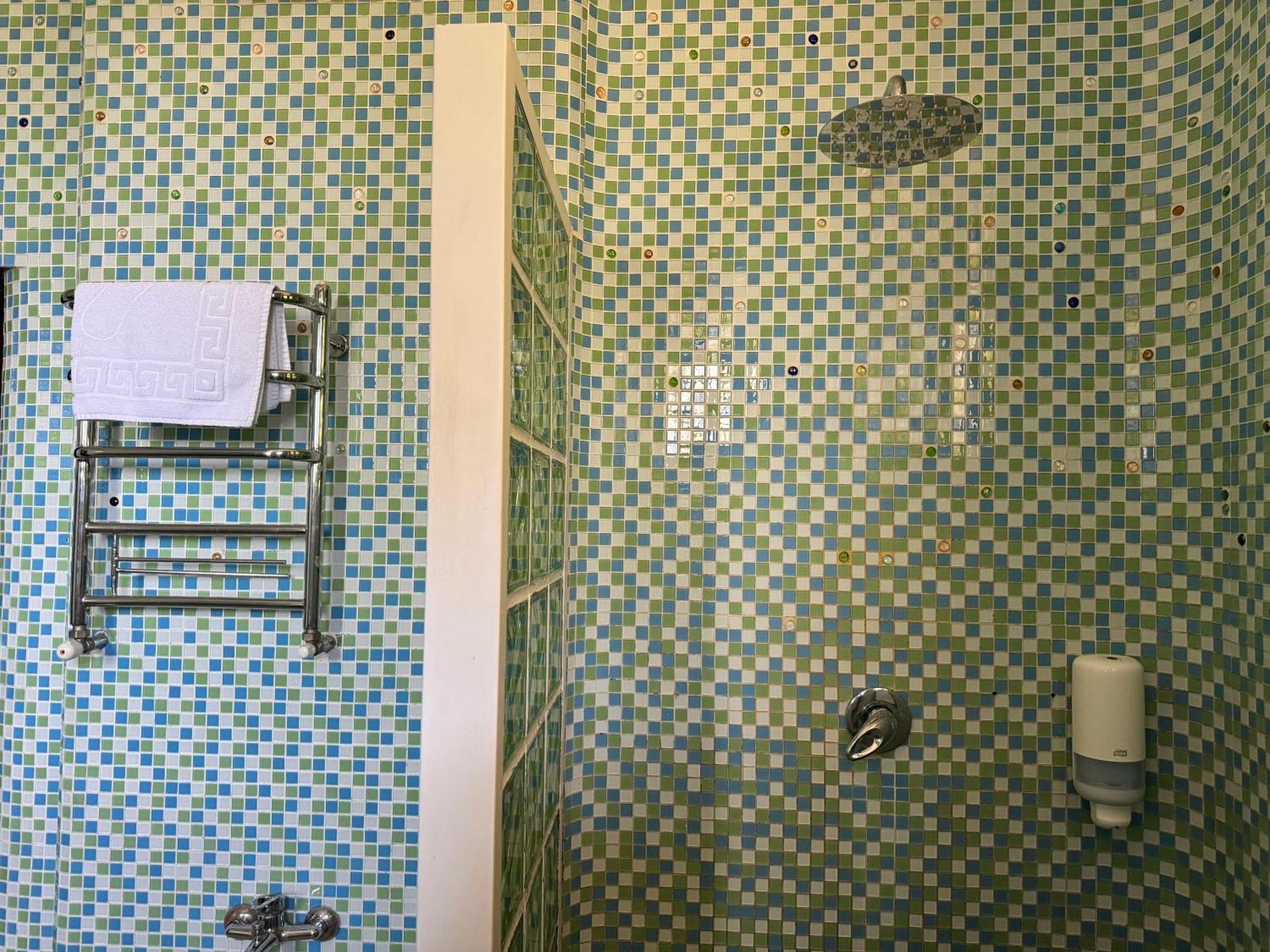 Hotel Veles Zolotonosha Eksteriør billede